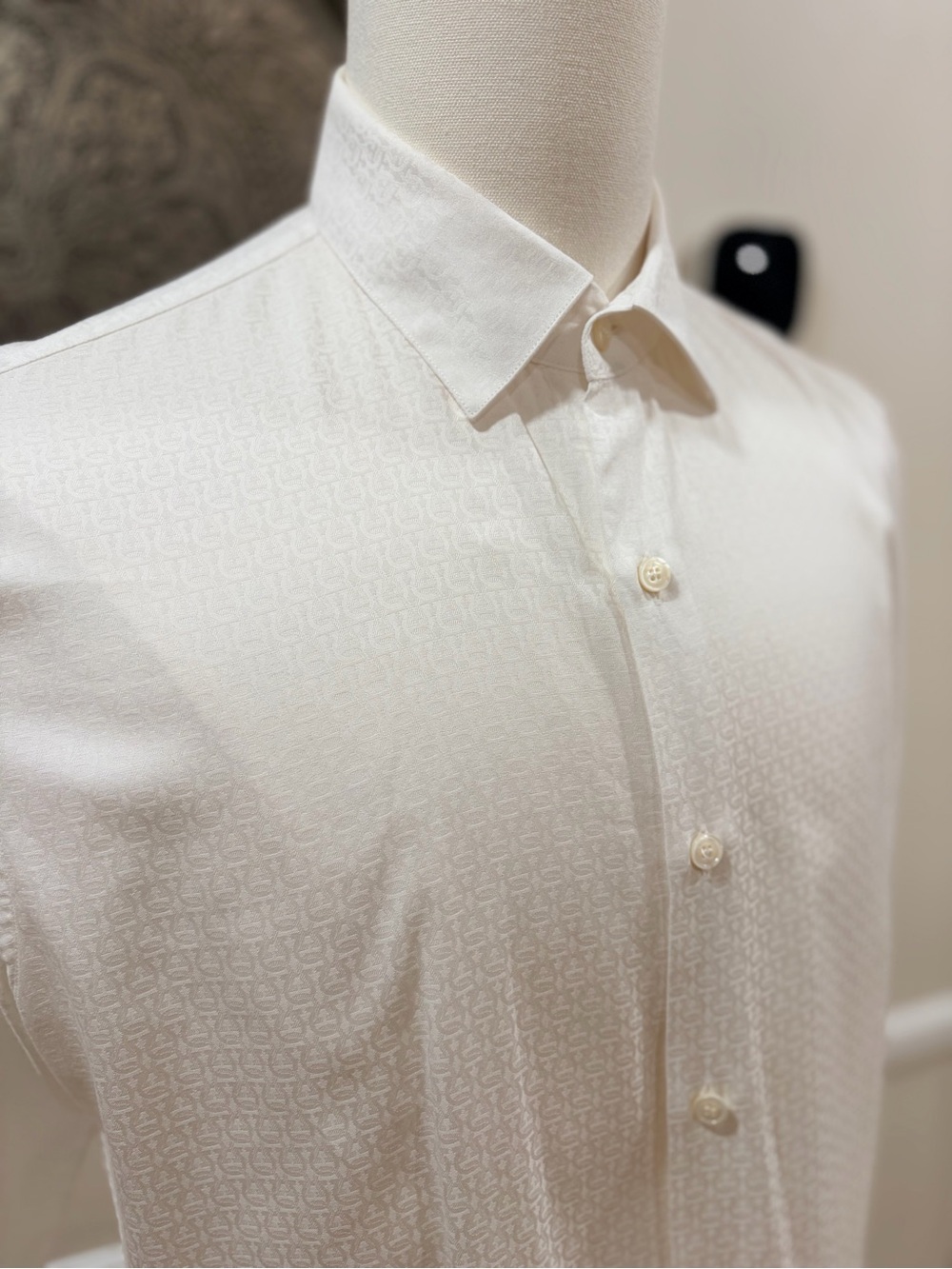 Salvatore Ferragamo white on white micro print button down - Size L - Picture 4 of 13